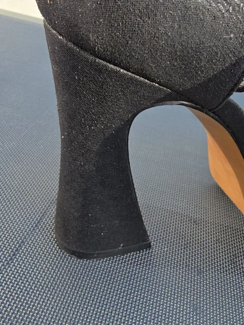Jessica Simpson Black Rhinestone Platform Sandals - Size 7